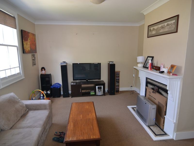 33 Macauley Street, Lithgow NSW 2790