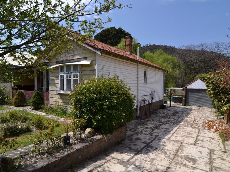 33 Macauley Street, Lithgow NSW 2790