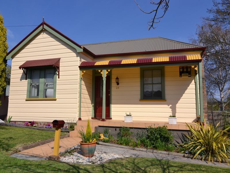 25 Rowsell Street, Portland NSW 2847