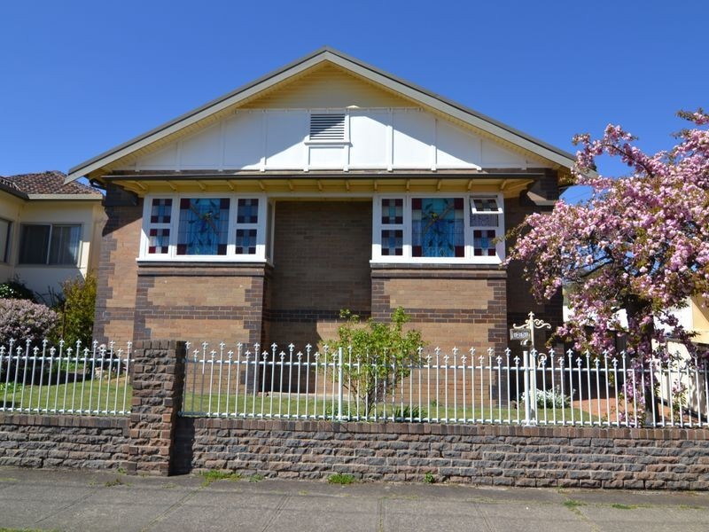 25 Sandford Avenue, Lithgow NSW 2790