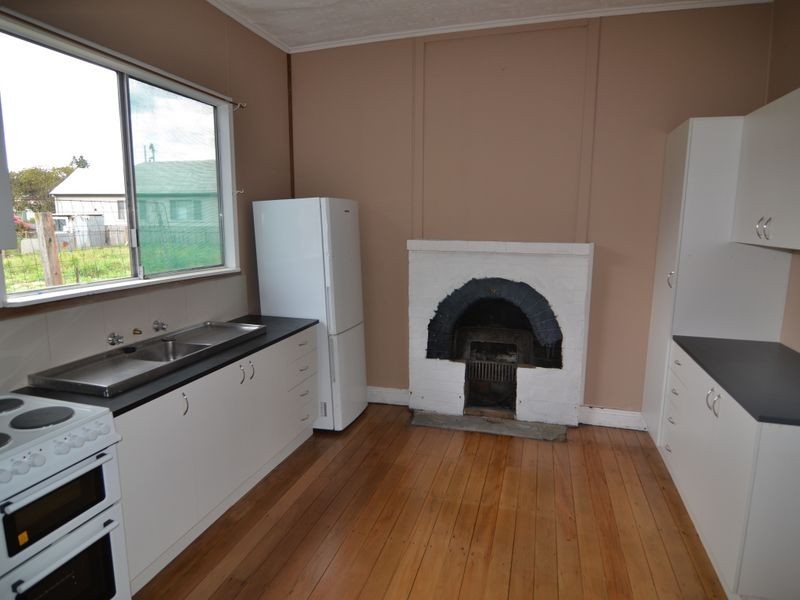 13 Geordie Street, Lithgow NSW 2790
