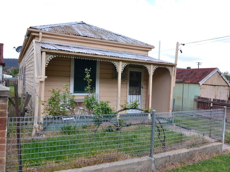 13 Geordie Street, Lithgow NSW 2790