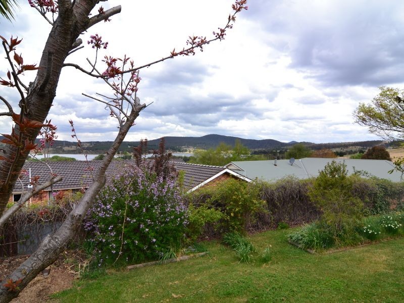 9 James Parade, Wallerawang NSW 2845
