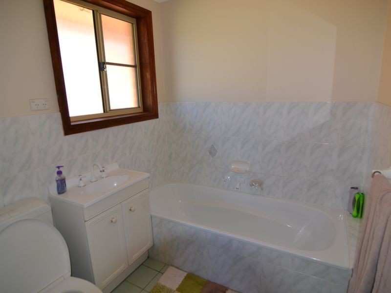 19 Walker Drive, Wallerawang NSW 2845