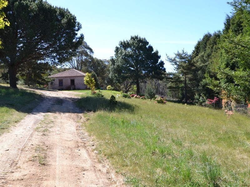 1 Hughes Lane, Marrangaroo NSW 2790