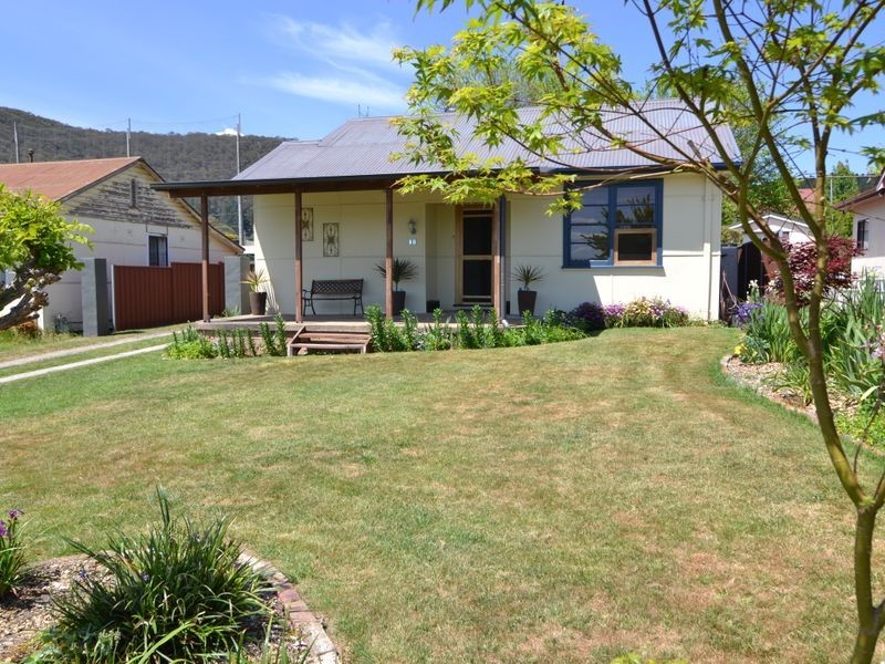 80 Rabaul Street, Lithgow NSW 2790