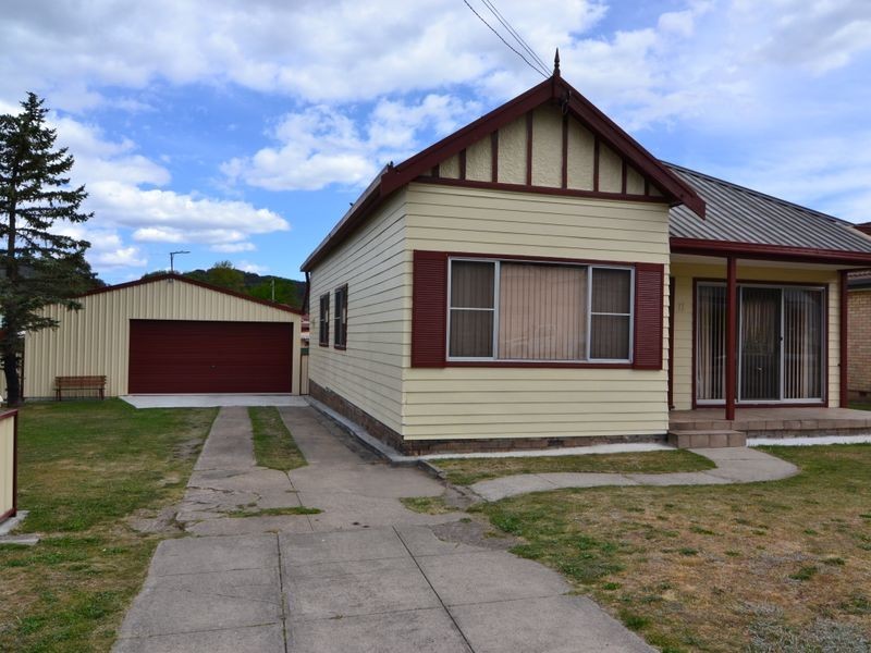 11 Selwyn Street, Lithgow NSW 2790