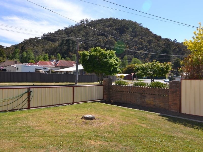 11 Selwyn Street, Lithgow NSW 2790