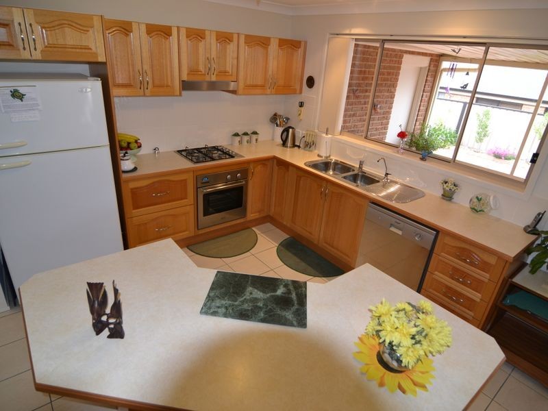 20 Henderson Place, Lithgow NSW 2790