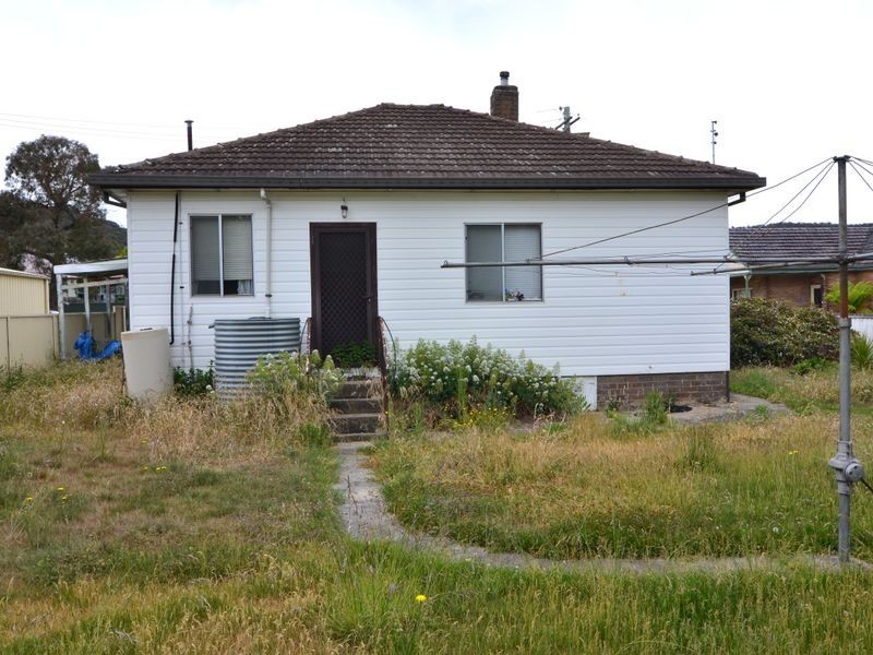 8 Frazer  Street, Lithgow NSW 2790