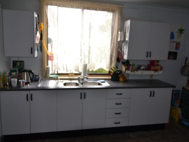 16 Read Avenue, Lithgow NSW 2790