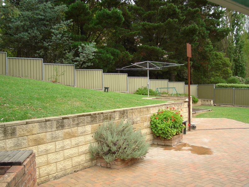 34 Maple Crescent, Lithgow NSW 2790