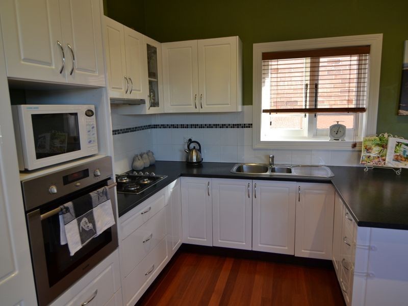 8 Calero Street, Lithgow NSW 2790