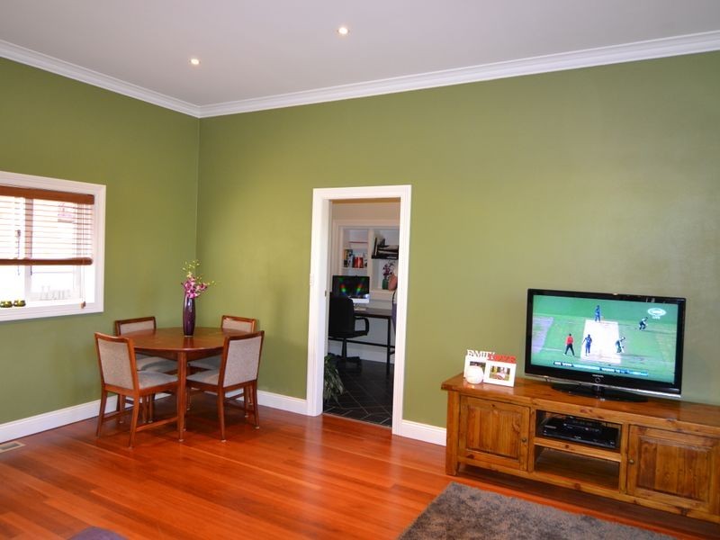 8 Calero Street, Lithgow NSW 2790