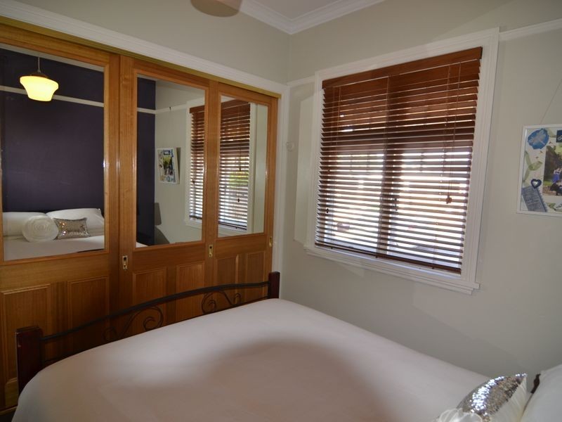 8 Calero Street, Lithgow NSW 2790