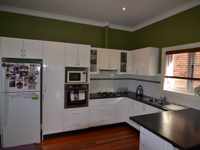 8 Calero Street, Lithgow NSW 2790