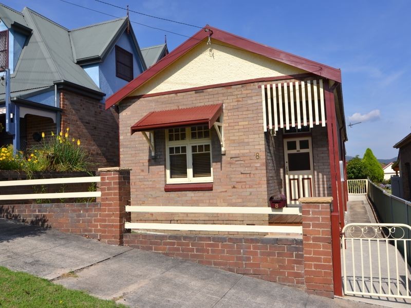 8 Calero Street, Lithgow NSW 2790