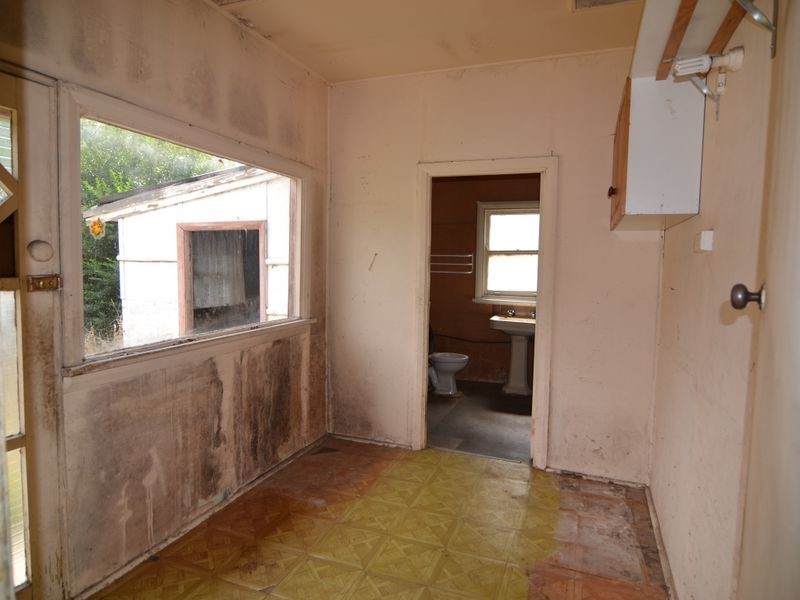 216 Inch Street, Lithgow NSW 2790