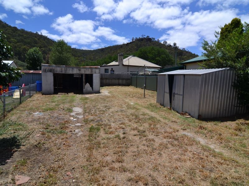 216 Inch Street, Lithgow NSW 2790