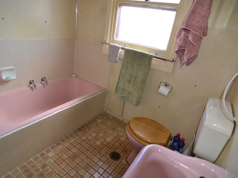 21 Cripps Ave, Wallerawang NSW 2845