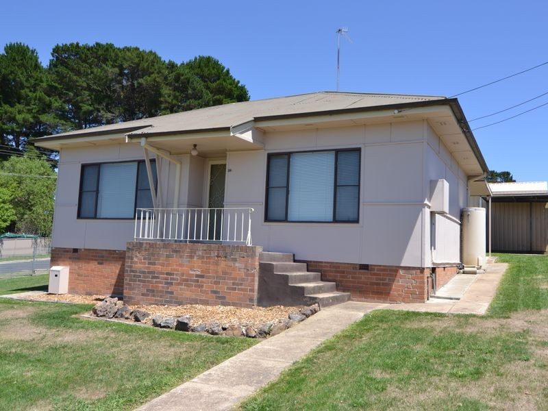 39 Cary Ave, Wallerawang NSW 2845