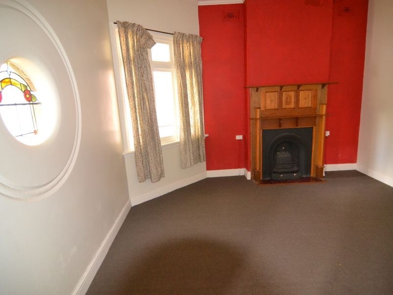 128 Hassans Walls Road, Lithgow NSW 2790