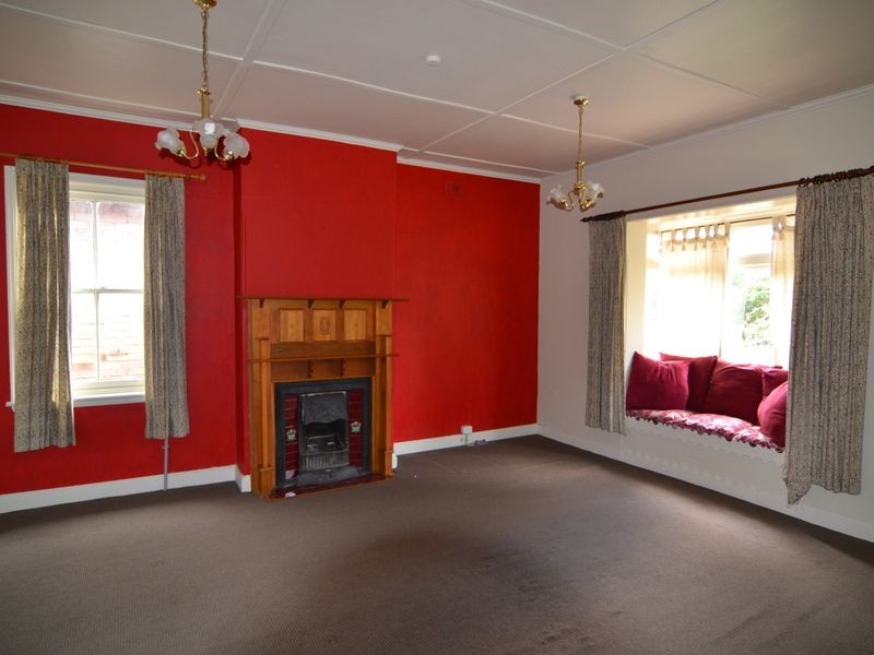 128 Hassans Walls Road, Lithgow NSW 2790