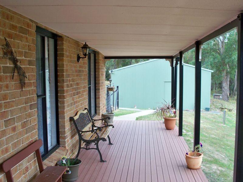 2B Hughes Lane, Marrangaroo NSW 2790