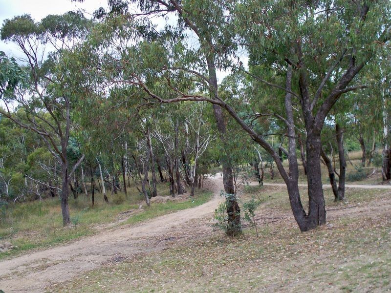 2B Hughes Lane, Marrangaroo NSW 2790