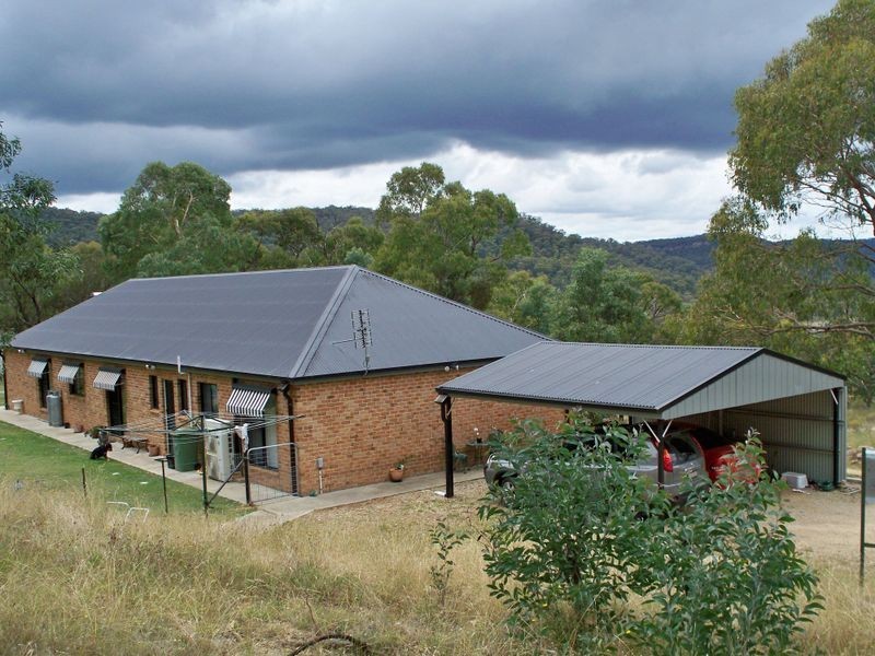 2B Hughes Lane, Marrangaroo NSW 2790