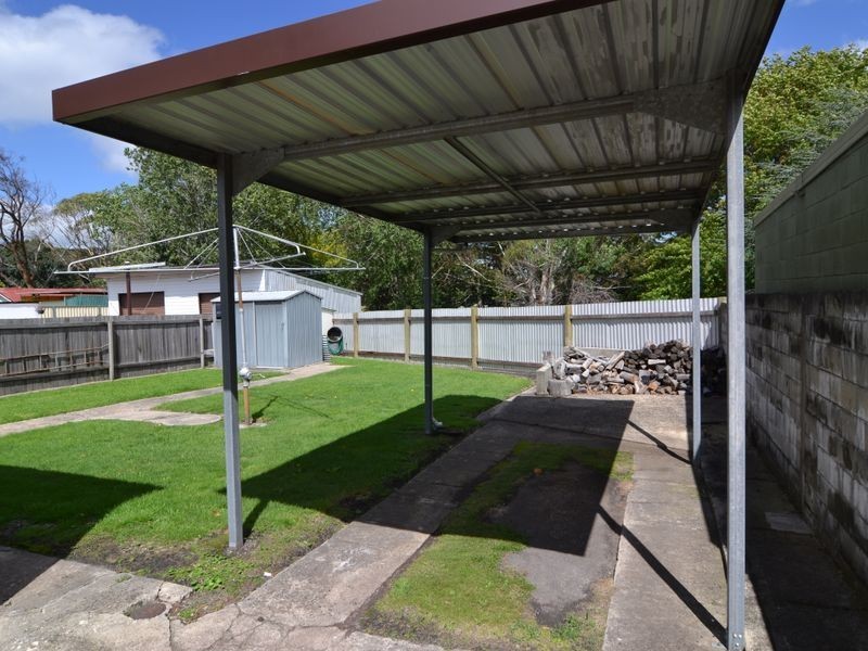 18 Sandford Avenue, Lithgow NSW 2790