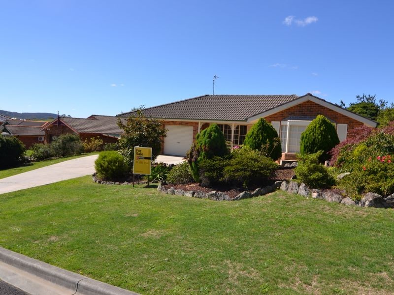 7 Robinia Drive, Lithgow NSW 2790