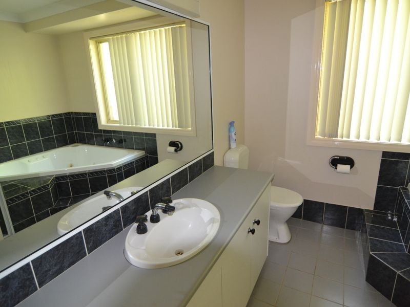 7 Robinia Drive, Lithgow NSW 2790