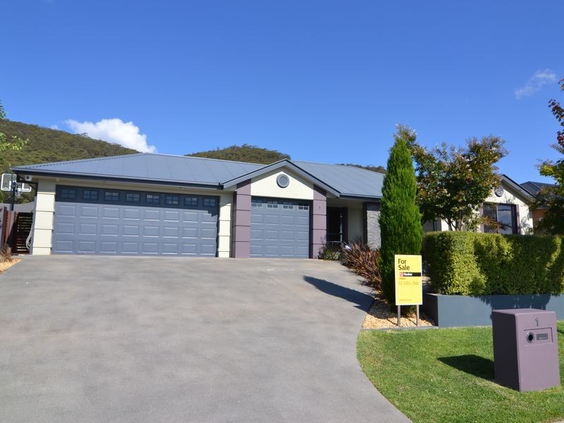 1 Acer Place, Lithgow NSW 2790