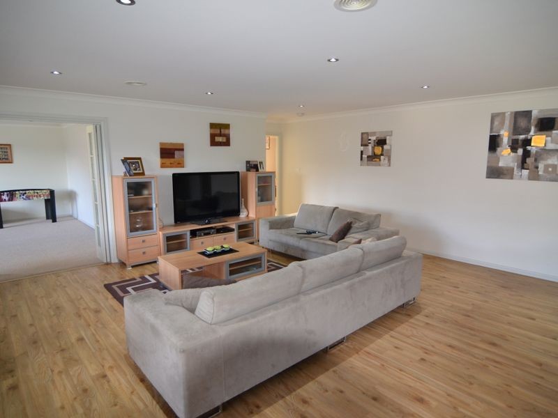 1 Acer Place, Lithgow NSW 2790