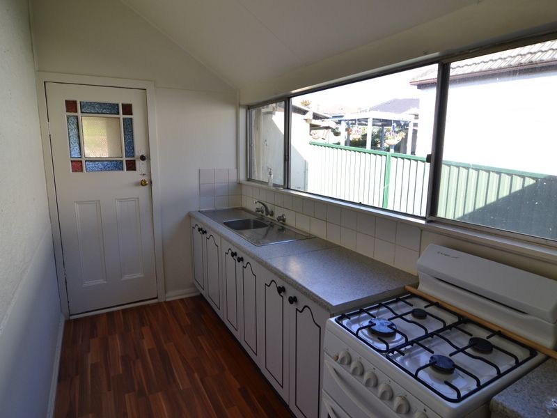19 Sandford Avenue, Lithgow NSW 2790