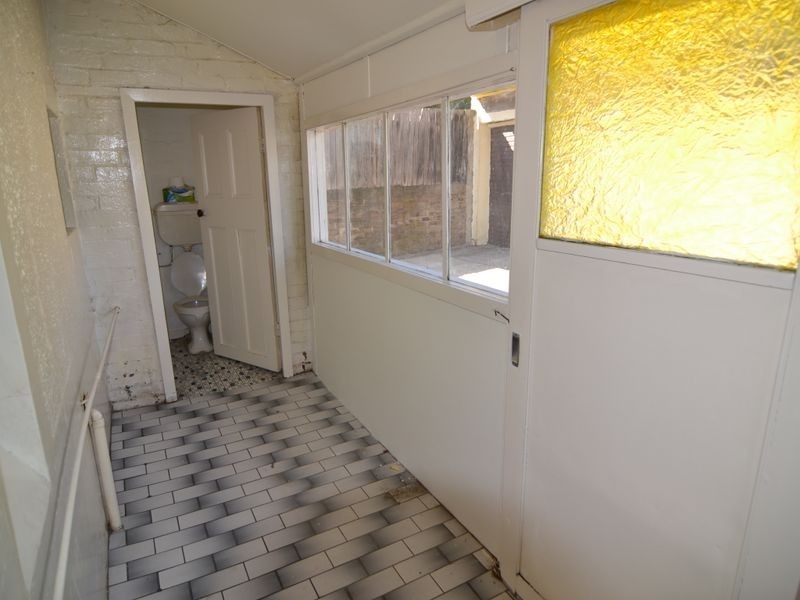 19 Sandford Avenue, Lithgow NSW 2790