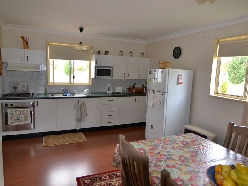 22 Ellen Close, Portland NSW 2847