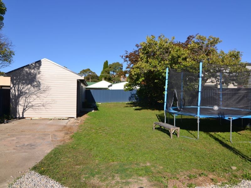 21 Rifle Parade, Lithgow NSW 2790