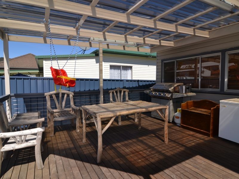 21 Rifle Parade, Lithgow NSW 2790