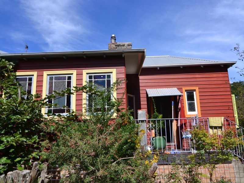 188 Inch Street, Lithgow NSW 2790