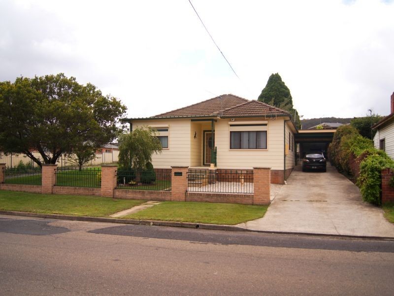 79 Inch Street, Lithgow NSW 2790