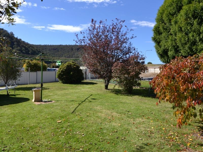 79 Inch Street, Lithgow NSW 2790