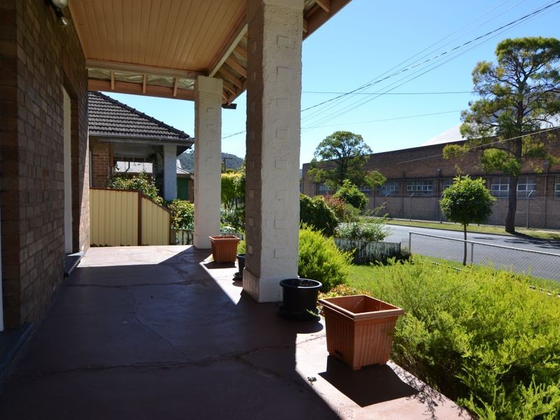 3 Martini Parade, Lithgow NSW 2790