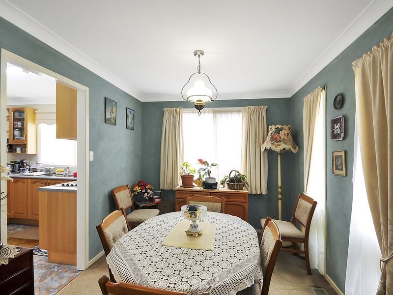 10 Enfield Ave, Lithgow NSW 2790