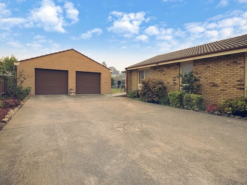 10 Enfield Ave, Lithgow NSW 2790