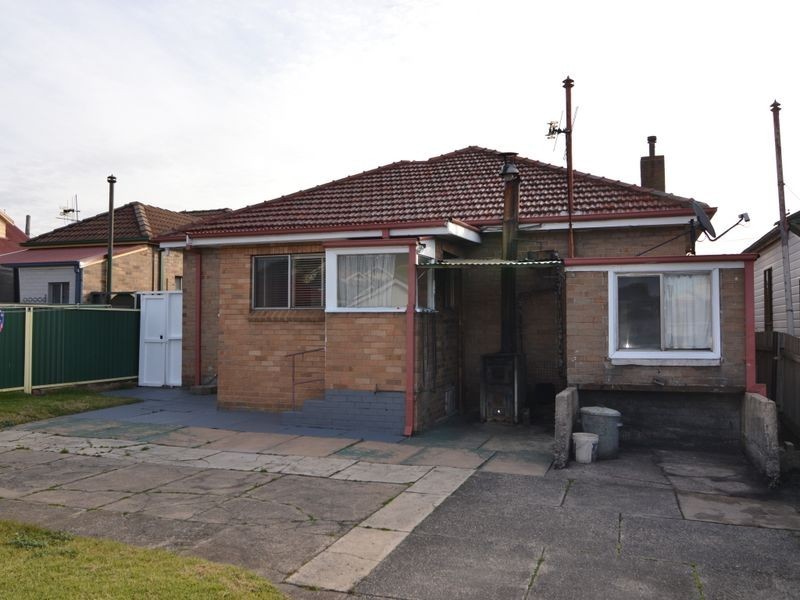 73 Calero Street, Lithgow NSW 2790