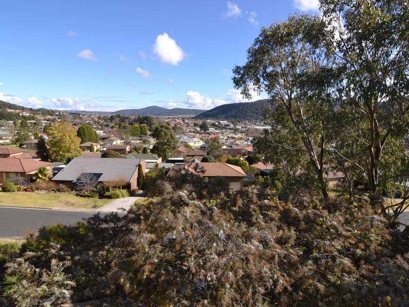 17 Blaxland Street, Lithgow NSW 2790
