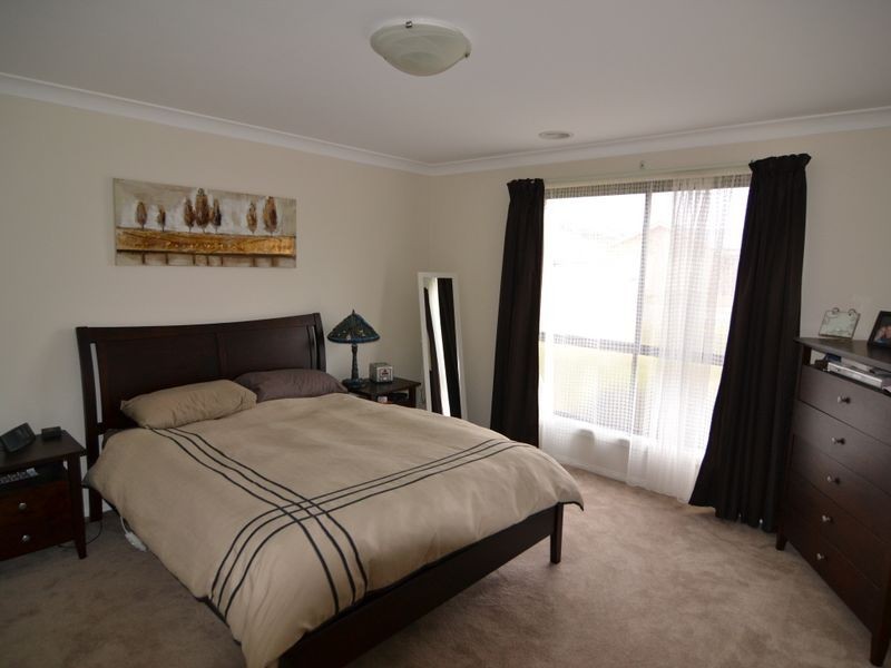 11 Stockade Close, South Bowenfels NSW 2790