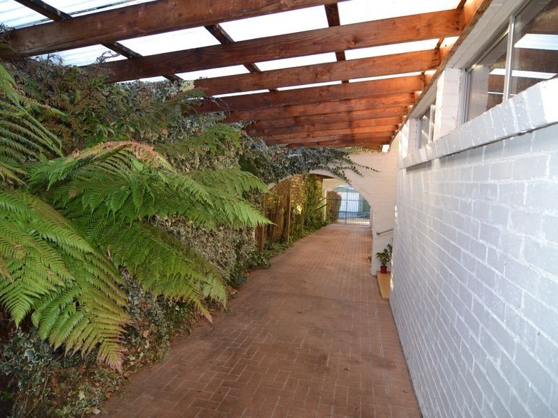 4 Lone Pine Avenue, Lithgow NSW 2790